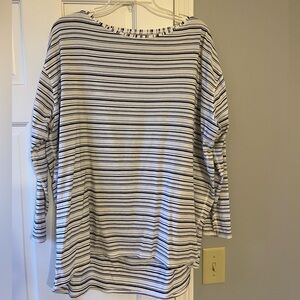 Lululemon Back In Action Long sleeve tee
